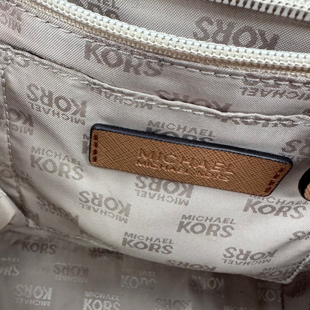 Michael Kors Monogram Vanilla Tan Leather Crossbody Bag Gold Hardware - Picture 6 of 9